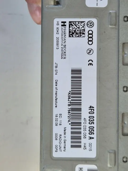 Käytetty Audi OE Radionviritin 4F0035056A image 5