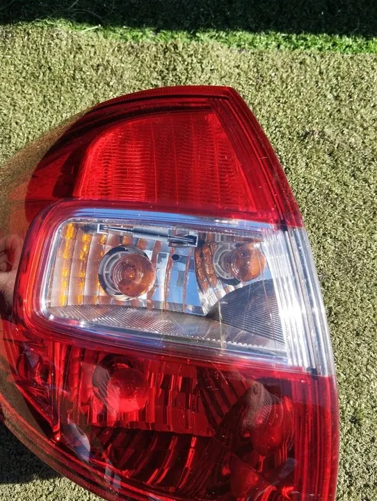 Luz trasera izquierda Renault Koleos I 26555-JY00A image 2