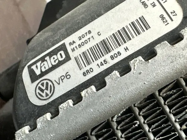 Radiador de agua VW Audi Skoda Seat 6R0121253A image 8