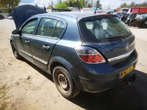 OEM 55559312 Pakoputken keräin Opel Astra 1.6L image 9