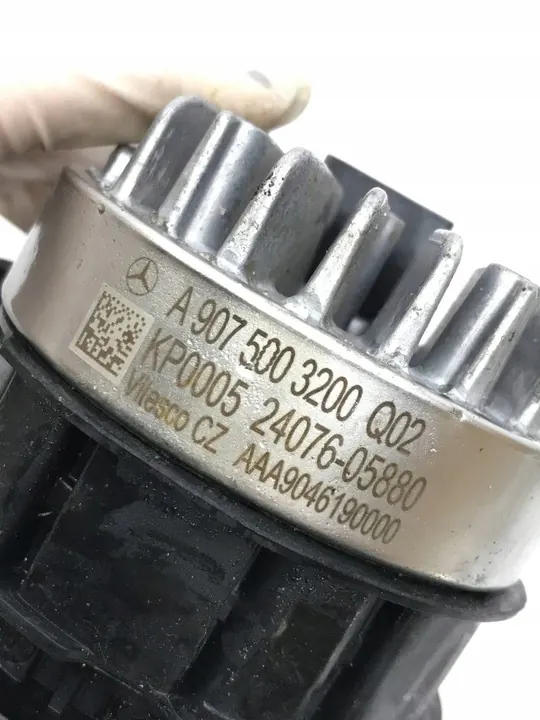 Vattenpump Mercedes Sprinter 907 910 A9075003200 image 7