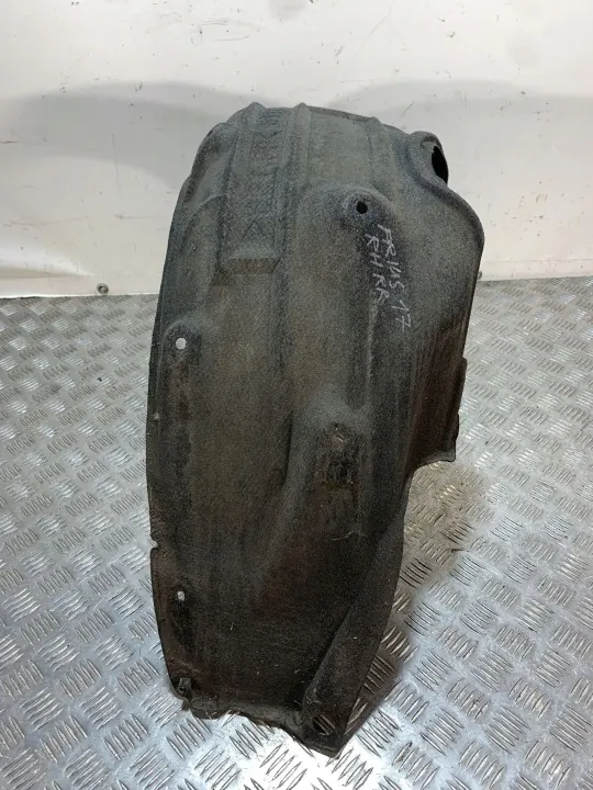 Toyota Prius bakre hjulbåge OEM 6568747060 image 6
