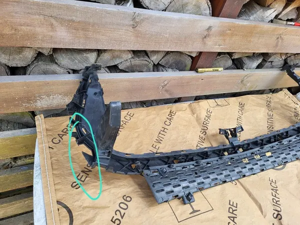 MERCEDES GLE 167 AMG DIAMOND GRILL A1678886000 image 3