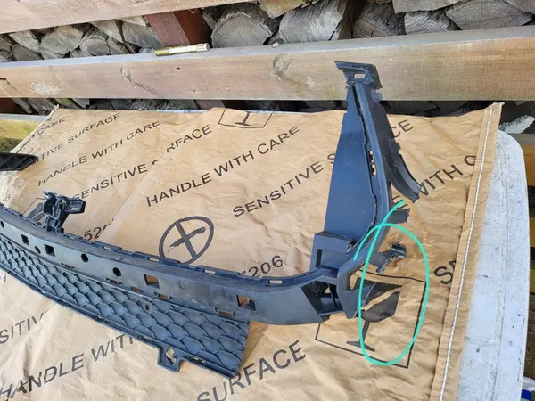 MERCEDES GLE 167 AMG DIAMOND GRILL A1678886000 image 5