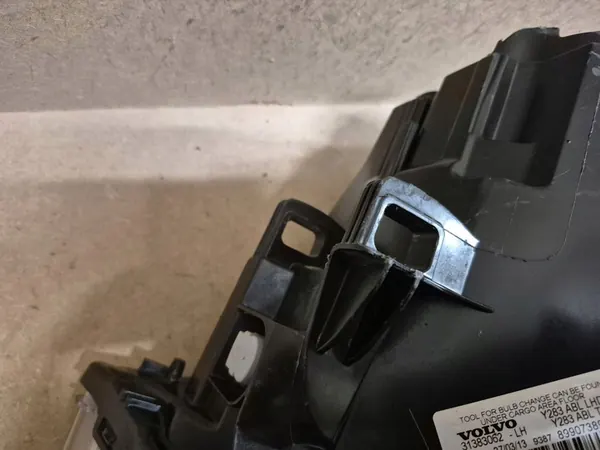 Vasen etuvalaisin Volvo S60 Eurooppa 31383062 image 3