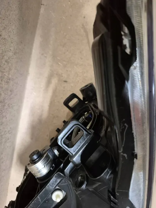 Vasen etuvalaisin Volvo S60 Eurooppa 31383062 image 4