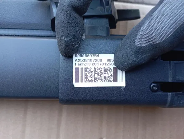 KOFFERRUIMTEKAP MERCEDES GLC W253 A2538107200 image 5