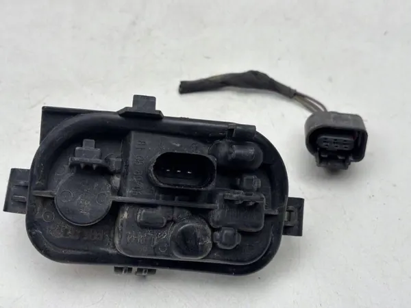 Audi OE Rückleuchten-Einsatz OEM 81088006 - Gebraucht image 2