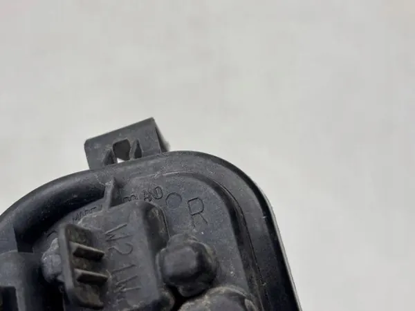 Audi OE Rückleuchten-Einsatz OEM 81088006 - Gebraucht image 4