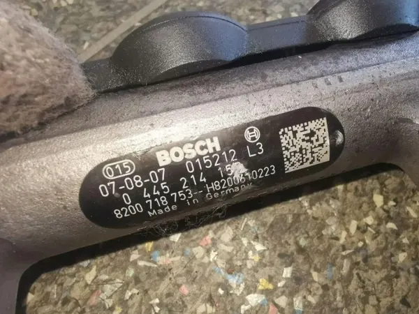 Nissan Qashqai 2.0 DCI inspuitrail OEM 8200718753 image 3