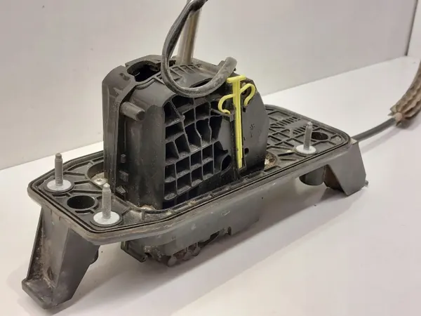 Levier de vitesses OEM 1T2713025AK pour Volkswagen Caddy image 3