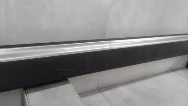 OEM 87754-f1010 Rechter dorpelbeschermer Kia Sportage IV image 4