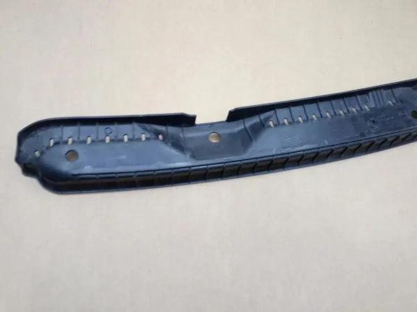 Cache d'écart de capot BMW X1 F48 OEM 7954202 image 3