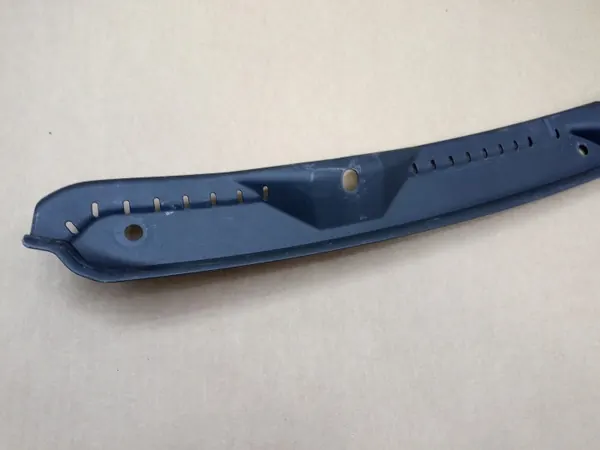 Cache d'écart de capot BMW X1 F48 OEM 7954202 image 4