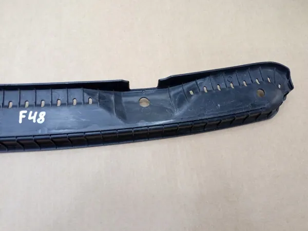 Cache d'écart de capot BMW X1 F48 OEM 7954202 image 5