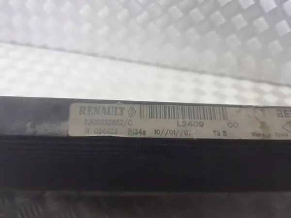 Ilmastointijäähdytin Renault Laguna II 1.9 DCI 8200332852 image 2