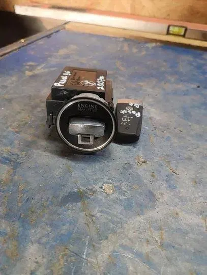 Interruptor de encendido OEM 3330 para VW Passat B6 2.0L image 3