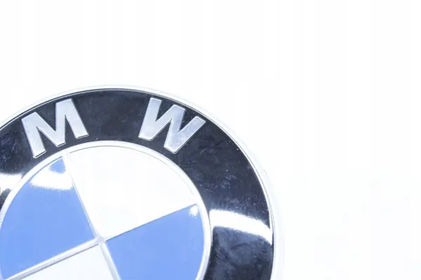 Takaluukun Kyltti OEM 8492586 74mm BMW F40 G80 M3 G82 M4 image 3