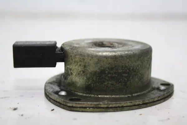 Sensor de árbol de levas Mercedes CLK C208 2.0 2.3K A1110510077 image 3