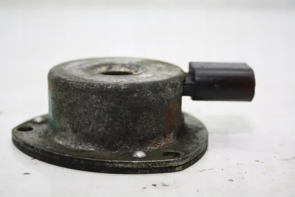 Sensor de árbol de levas Mercedes CLK C208 2.0 2.3K A1110510077 image 4