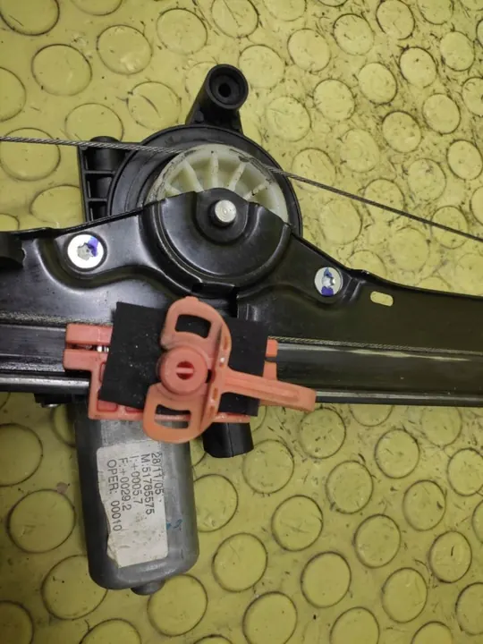 FIAT GRANDE PUNTO ELEVADOR DE VIDRO ESQUERDO DIANTEIRO 51765575 image 5