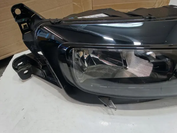 Faros derecho Citroen C4 Picasso II 2013- image 3