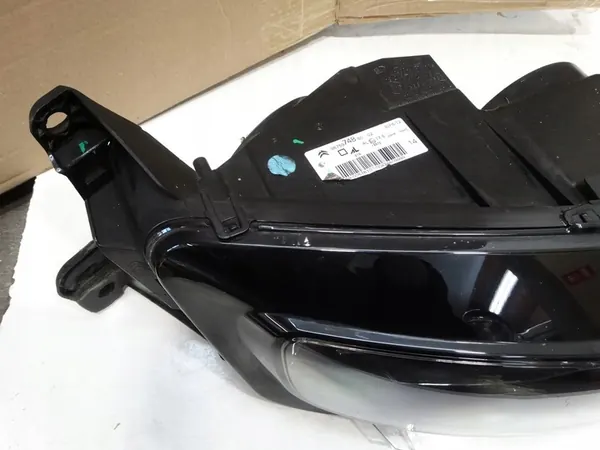 Faros derecho Citroen C4 Picasso II 2013- image 4
