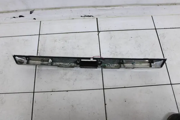 OEM TBS27704 Toyota Avensis T27 Tavaratilan Kantta image 5