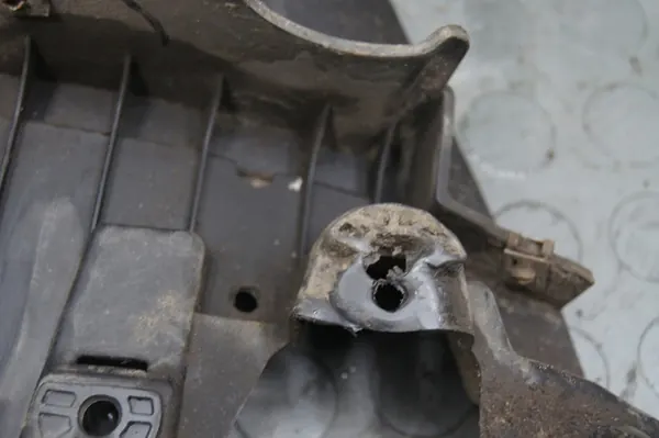 VW Touareg III Right Rear Wheel Arch 760810970C image 3