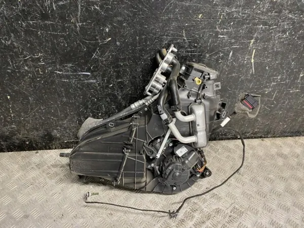 Carcasa del soplador OEM 7P6816003 para Volkswagen Touareg image 3