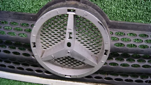 GRILL MERCEDES-BENZ SPRINTER 903 A9018800385 image 8