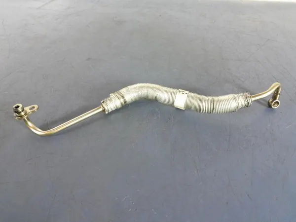 BMW Turbo-öljyjohto OEM 8586483 5-sarja G30/G31 image 2