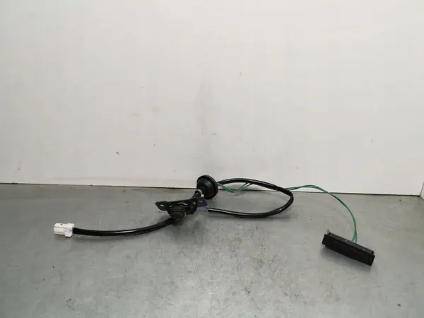 Subaru Forester takaluukun kahva OEM FBZ7888 image 2