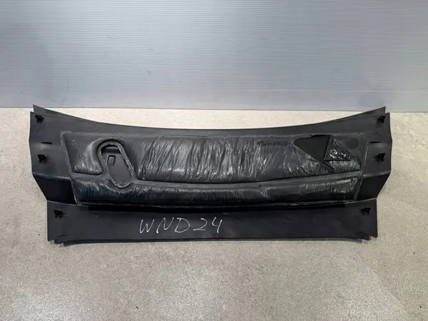 Jaguar I-Pace X590 Isolamento do Capô J9D3-10B812-DE image 2