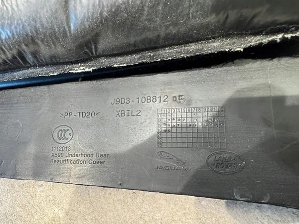 Jaguar I-Pace X590 Isolamento do Capô J9D3-10B812-DE image 3