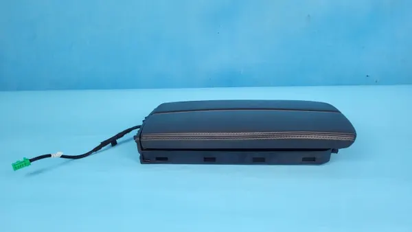 OEM 9810631877 Accoudoir console centrale Peugeot 508 II image 3