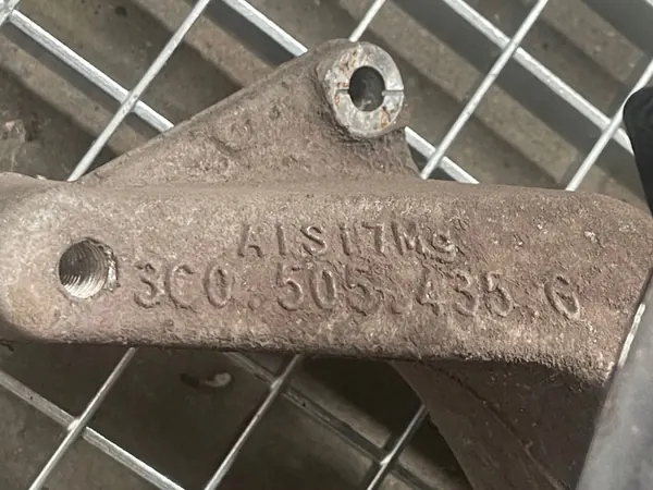Audi Q3 Hinterradnabe OEM 5N0615611D - Gebraucht image 3