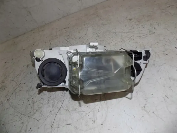 SKODA OCTAVIA II RS Xenonlamppu Vasemmalle 1Z1941017N image 6