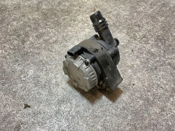 Moteur de circulation d'eau OEM 9627557880 pour Citroën C4 III image 3