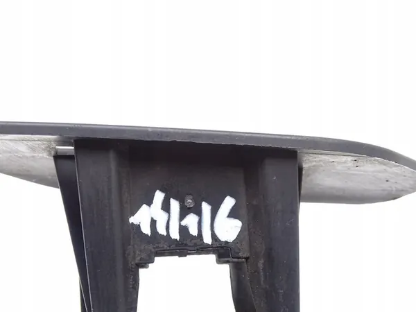 VW Scirocco III Spuitmond Bevestiging 1K8807941 image 4