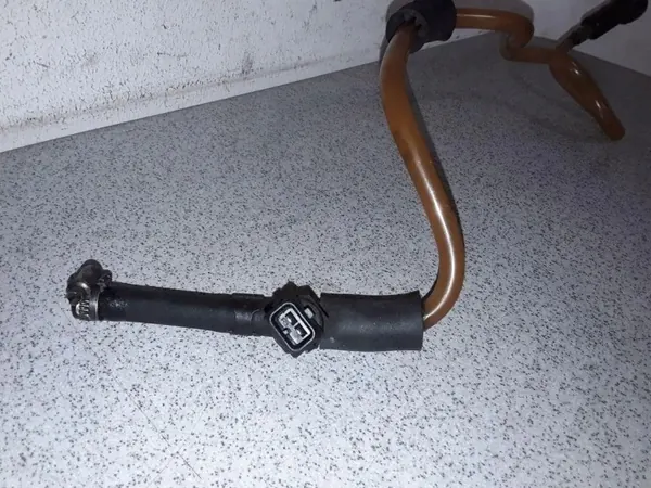 BMW Bränsleledning OEM 13537797967 för 3-serie E90 image 2