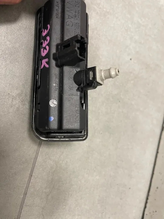OEM 760827566 Peräkameran Kahva VW Touareg III image 3