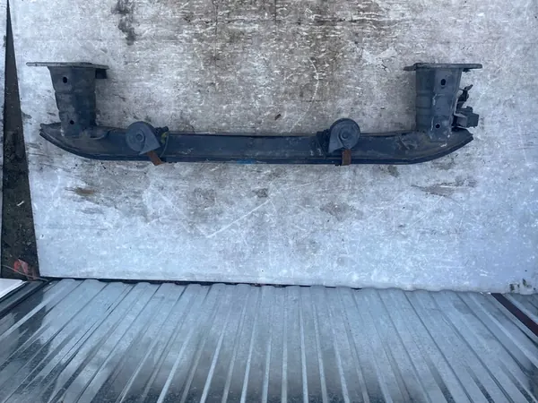 VOLVO C30 Etupuskuri Vahvistus 31353949 image 2