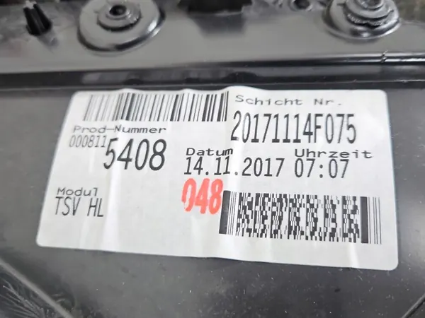 Garniture Portière Arrière Gauche OEM A2137601700 Mercedes W213 image 6