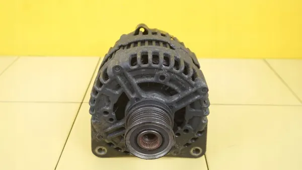 A6 A5 A4 Q5 EXEO 2.0 TDI generaattori 03G903016L image 4
