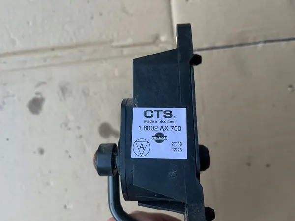 Sensor do pedal do acelerador OEM 18002AX700 Nissan image 3
