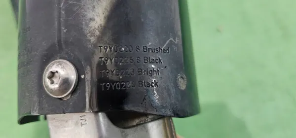 OEM 9Y0253825A Ponta de Escape Traseira Esquerda Porsche Cayenne image 8