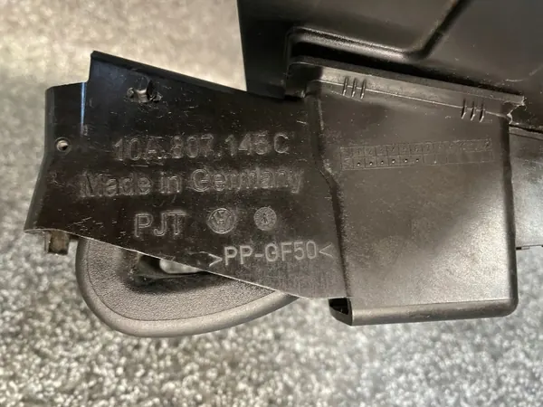Kennzeichenhalter OEM 10A807145C für VW ID.3 image 3