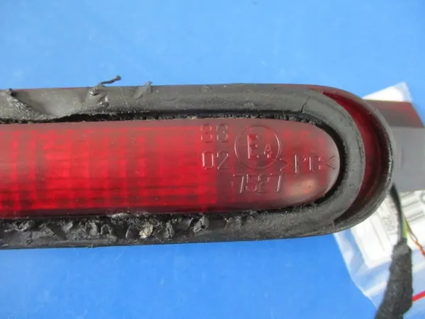 Ford Focus MK1 Drittes Bremslicht - Gebrauchtes OEM-Teil image 3