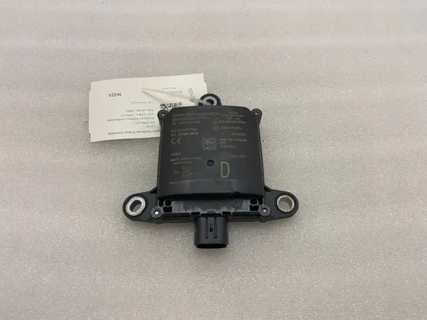Lexus RX 450H Dodehoekmodule OEM 8816248010 image 2